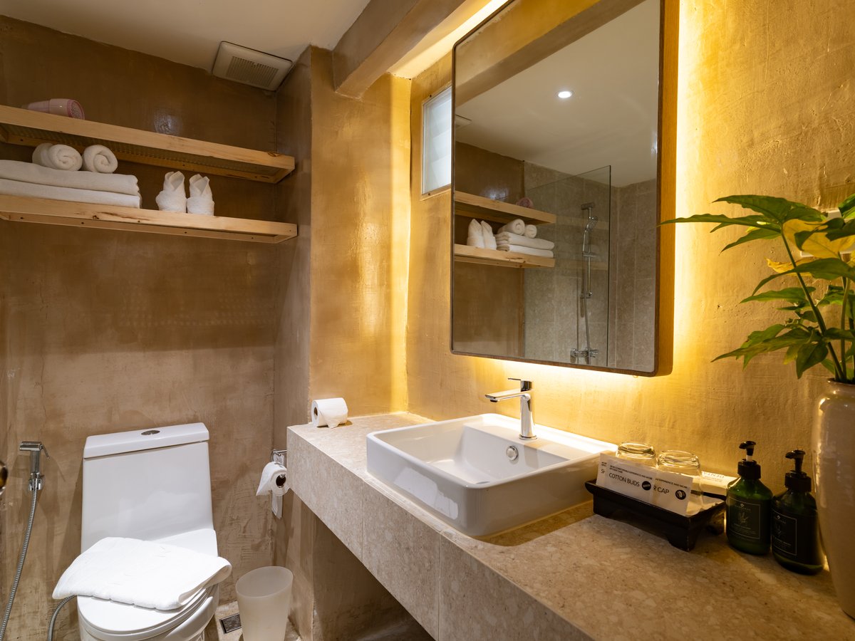 Modern bathroom